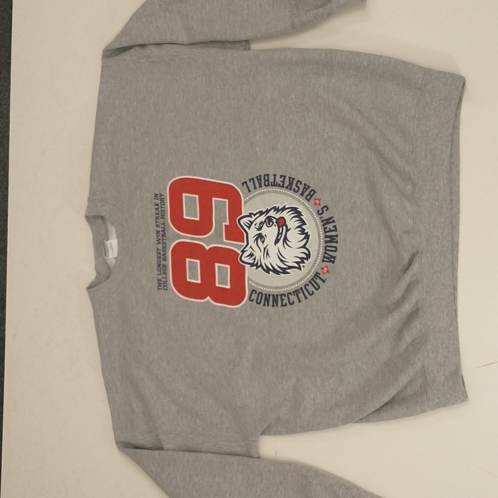 UConn Women's Basketball 2x Sweatshirt 2010 Winning Streak Husky 89 Game Record